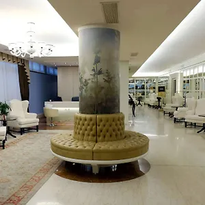 4* Отель Roxy Plaza